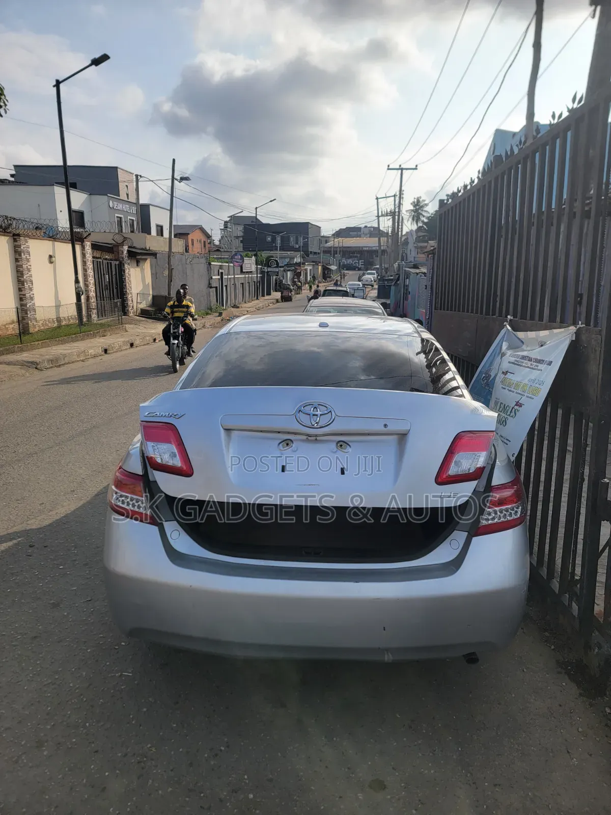 Toyota Camry 2011 Silver