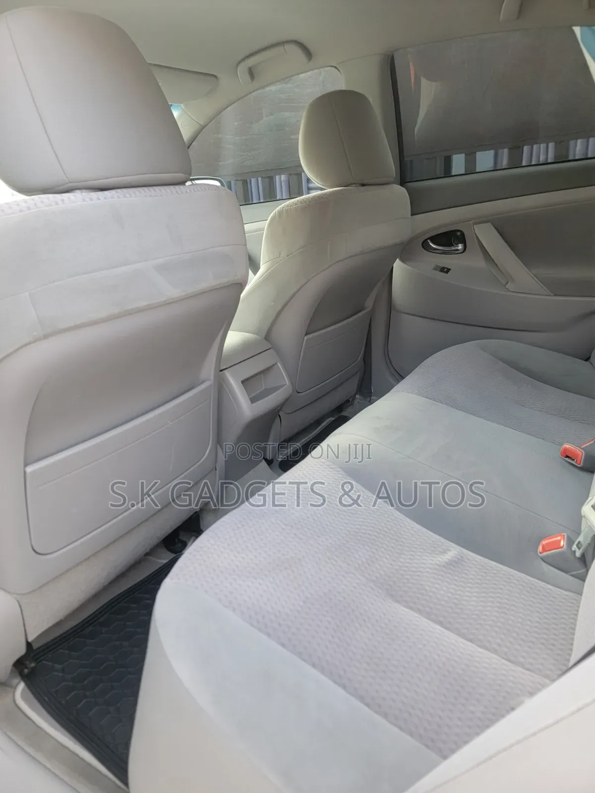 Toyota Camry 2011 Silver