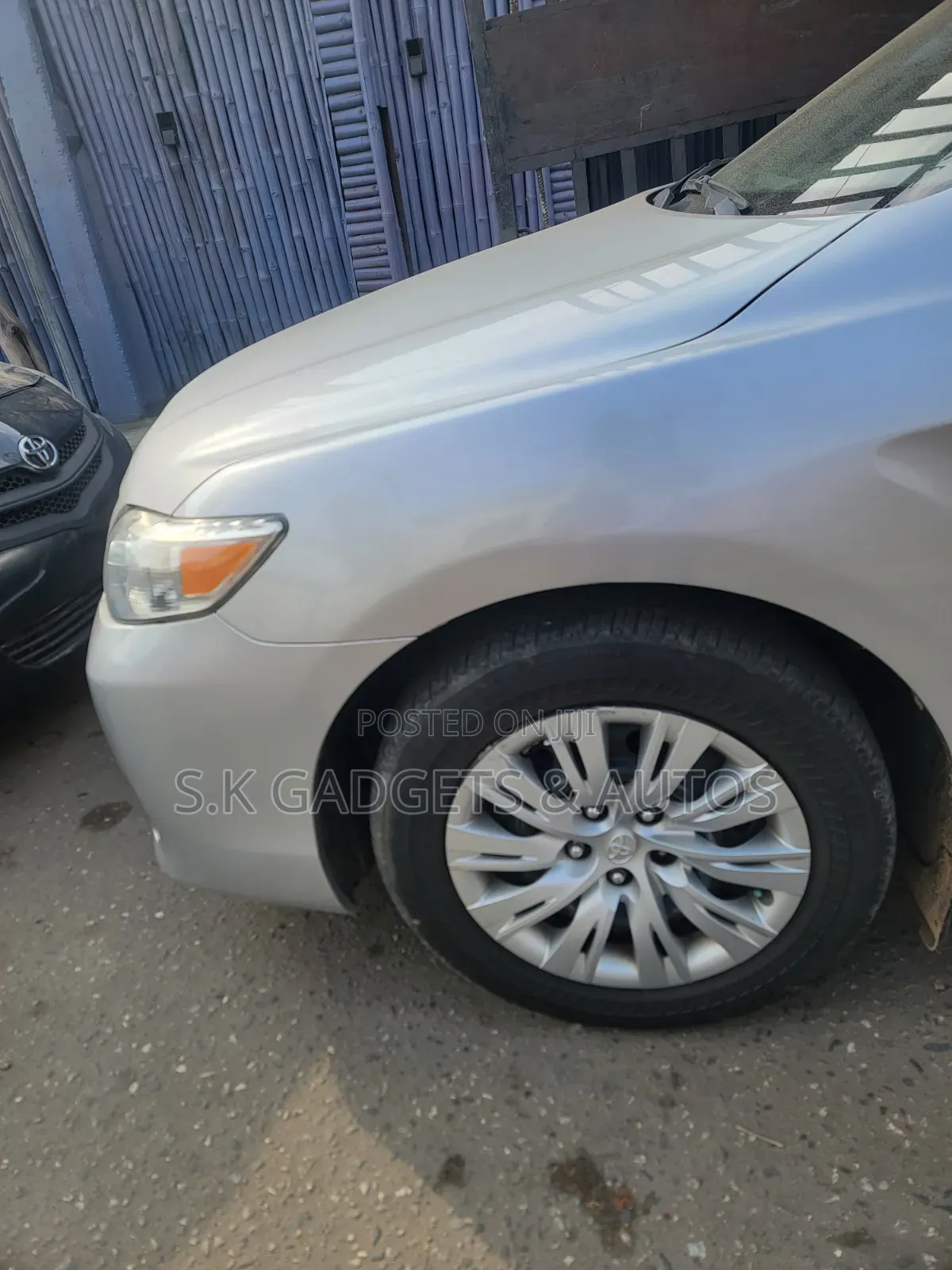 Toyota Camry 2011 Silver