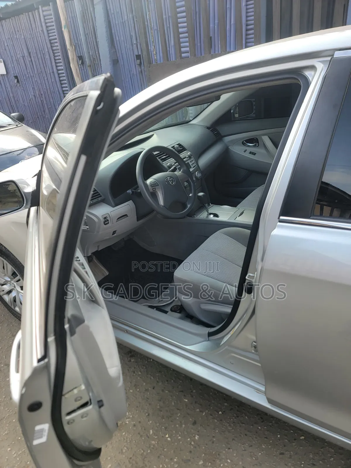 Toyota Camry 2011 Silver