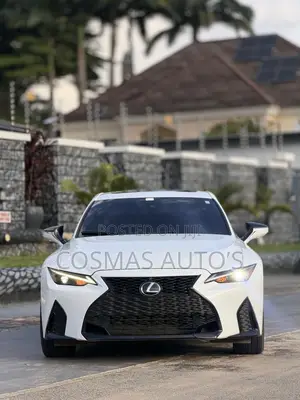 Lexus IS 350 F SPORT Design AWD 2023 Off white
