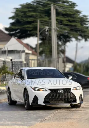 Lexus IS 350 F SPORT Design AWD 2023 Off white