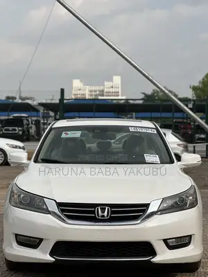 Honda Accord Touring V-6 4dr Sedan (3.5L 6cyl 6A) 2014 White