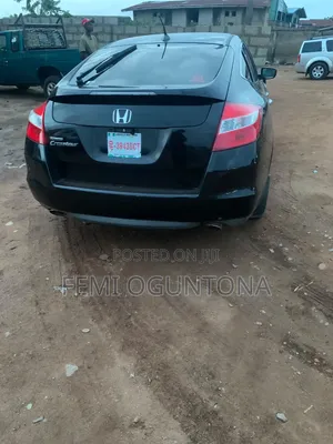 Honda Crosstour 2012 Black