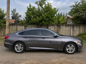 Honda Accord 2019 Gray