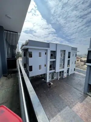 3bdrm Apartment in Old Bodija for sale