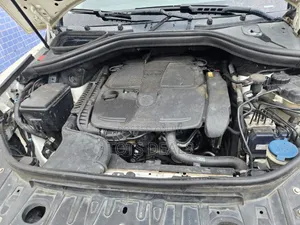 Mercedes-Benz M Class 2012 White