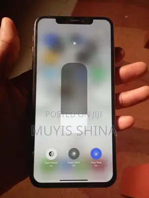 Apple iPhone XS Max 64 GB White