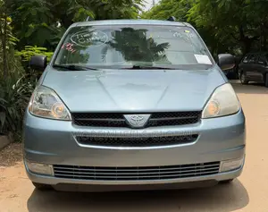 Toyota Sienna LE AWD 2005 Blue