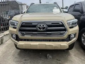 Toyota Tacoma Limited 2017 Gold