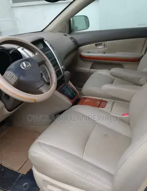 Lexus RX 330 2005 Gold