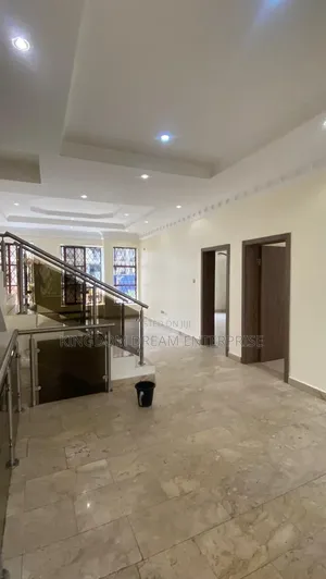 4bdrm House in Mojisola Onikoyi for rent