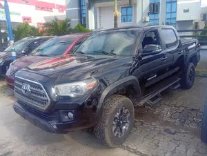 Toyota Tacoma 2016 Black