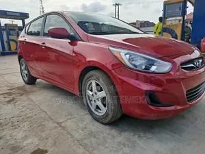 Hyundai Accent 2016 Red