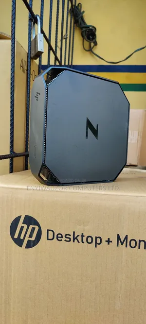 Desktop Computer HP Z2 16GB Intel Core i7 SSD 256GB