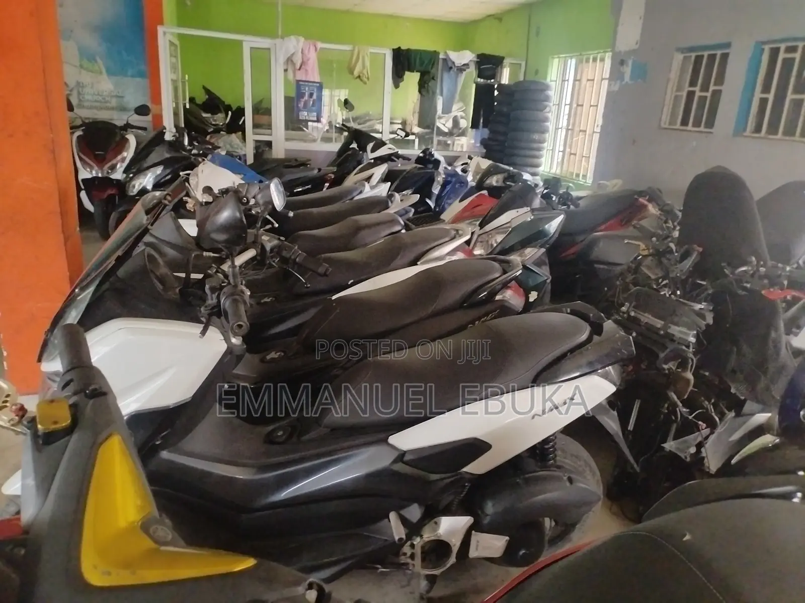 Max-S 2006 White