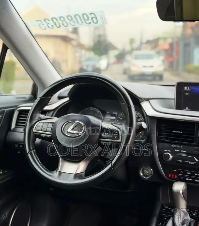 Lexus RX 350 AWD 2017 White