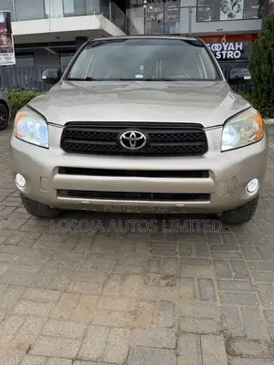 Toyota RAV4 2.4 2008 Gold