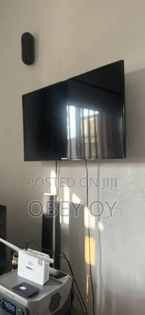 Hisense 32” TV