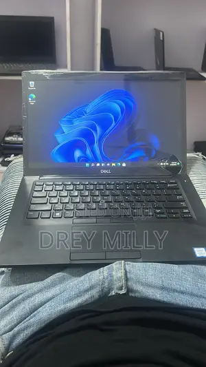 Laptop Dell Latitude 7420 16GB Intel Core i5 SSHD (Hybrid) 256GB