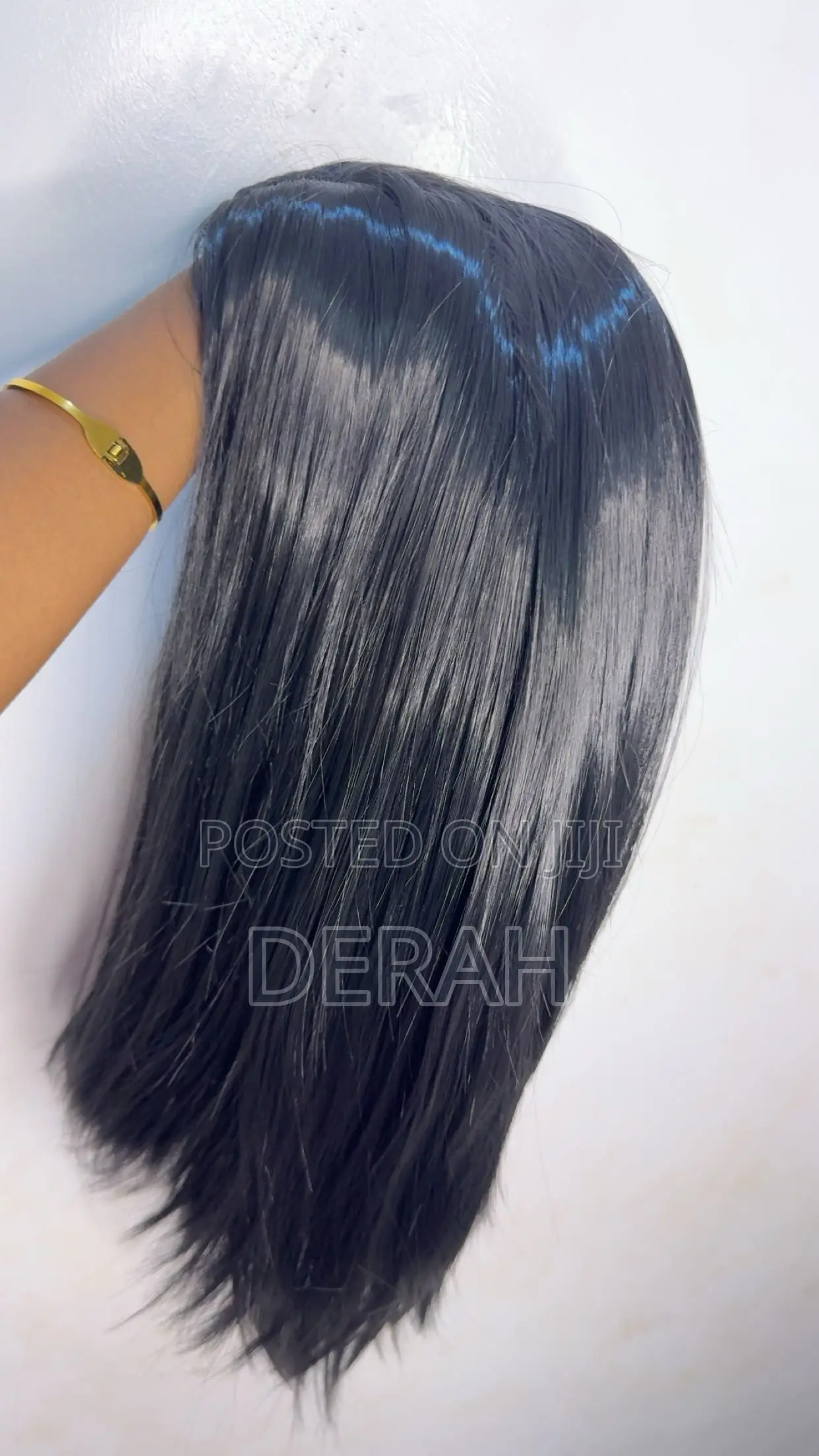 Long Wavy Hairs