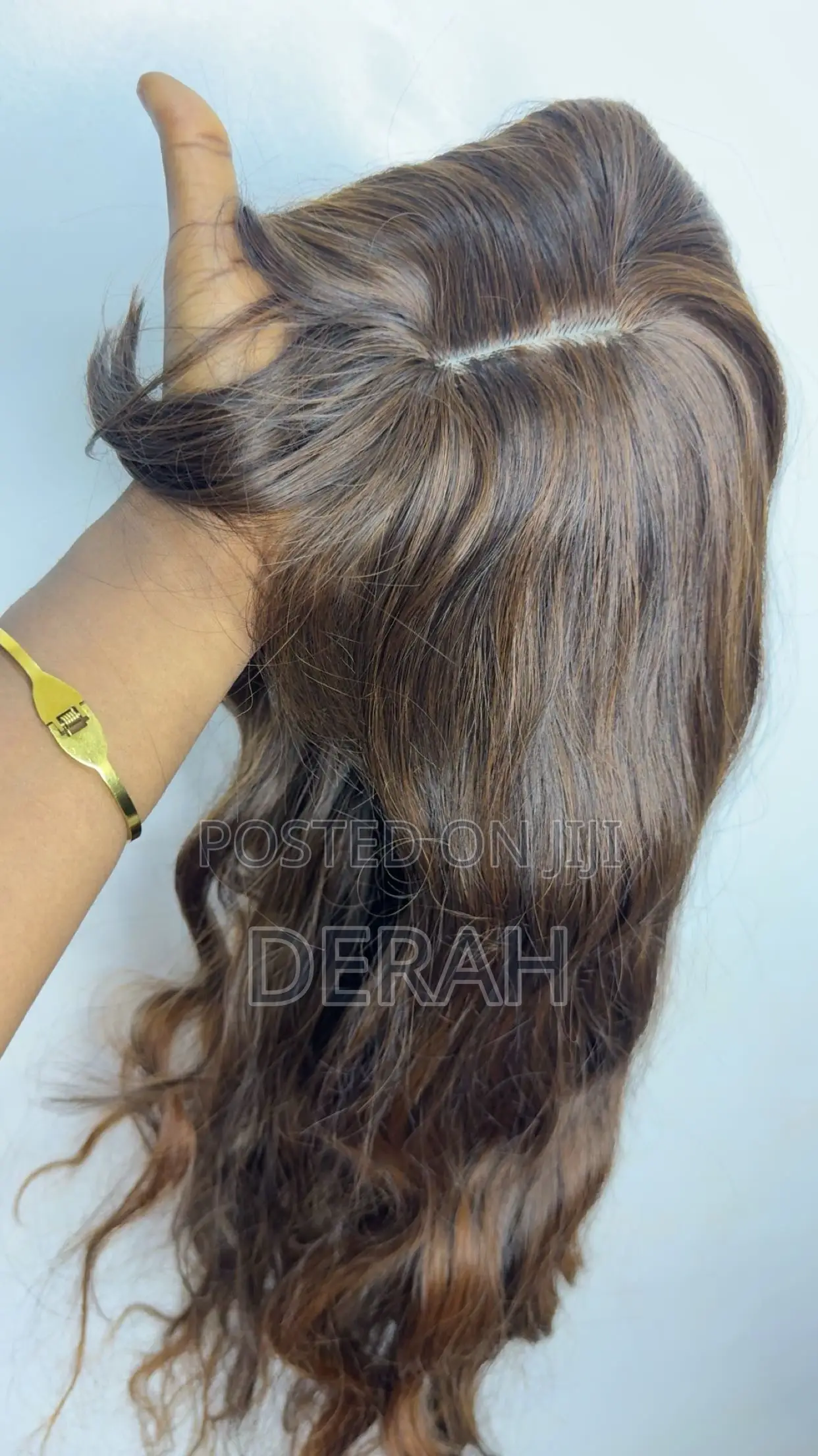 Long Wavy Hairs