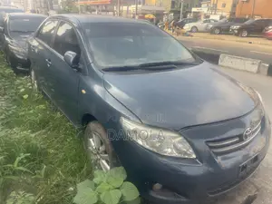 Toyota Corolla 2010 Gray