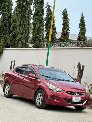 Hyundai Elantra 2011 Red