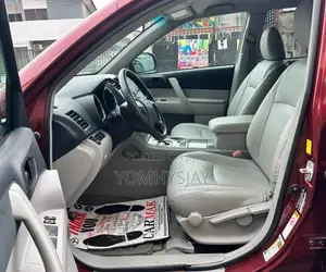 Toyota Highlander Base 2010 Red