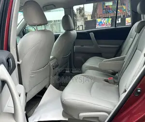 Toyota Highlander Base 2010 Red