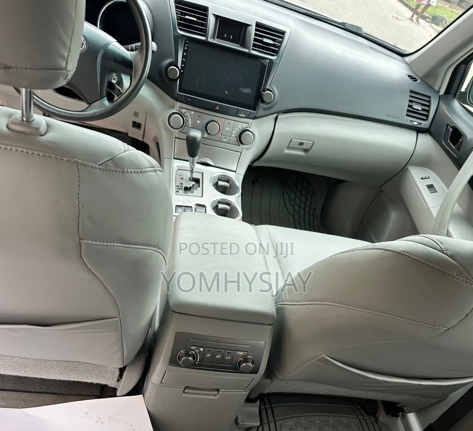 Toyota Highlander Base 2010 Red