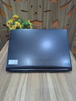 Laptop MSI Katana 15 16GB Intel Core i7 SSD 1T