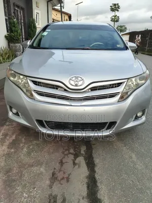 Toyota Venza 2010 Silver