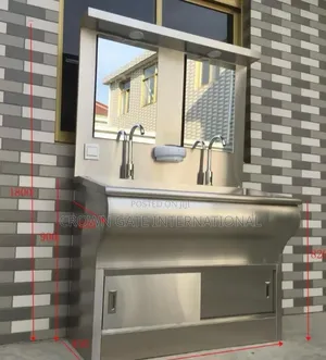 Scrub Sink With Sensor