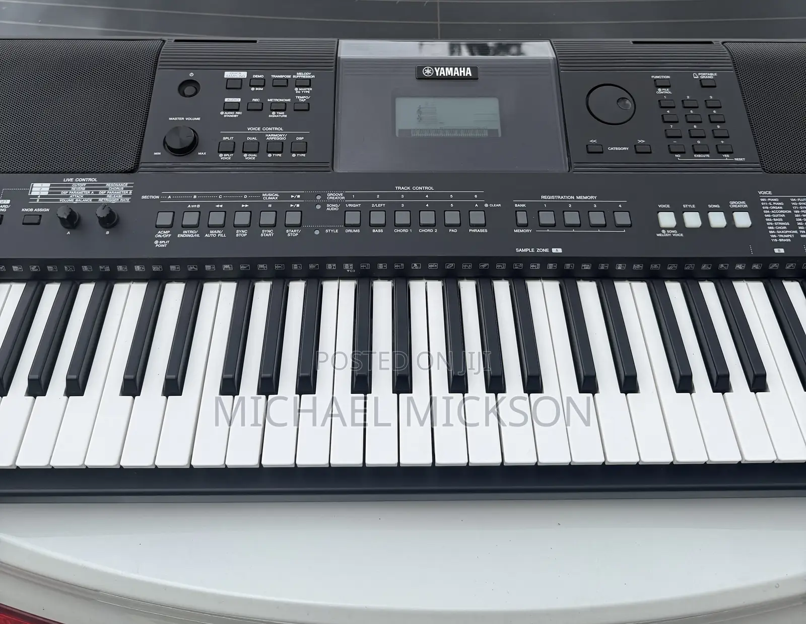 Yamaha PSR-E463