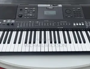 Yamaha PSR-E463