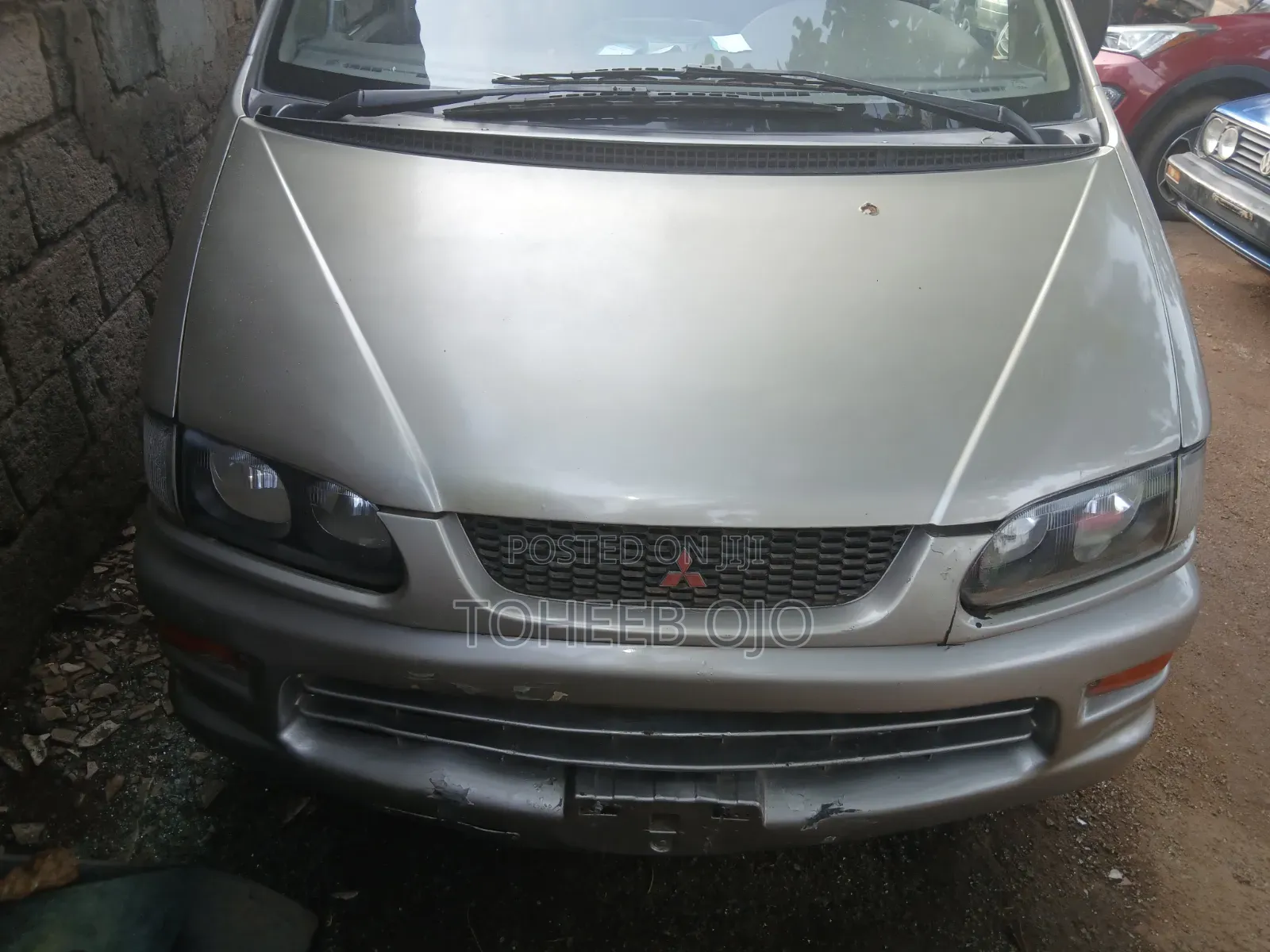 Mitsubishi L300 2002 Gold