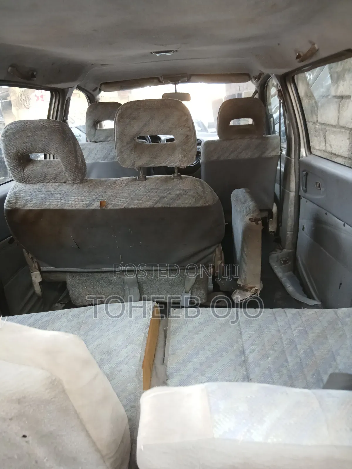 Mitsubishi L300 2002 Gold