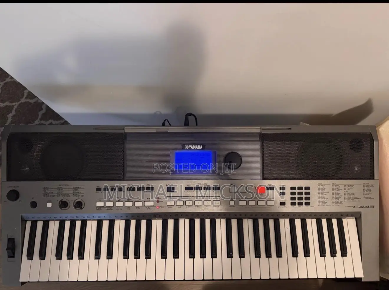 Yamaha PSR-E443