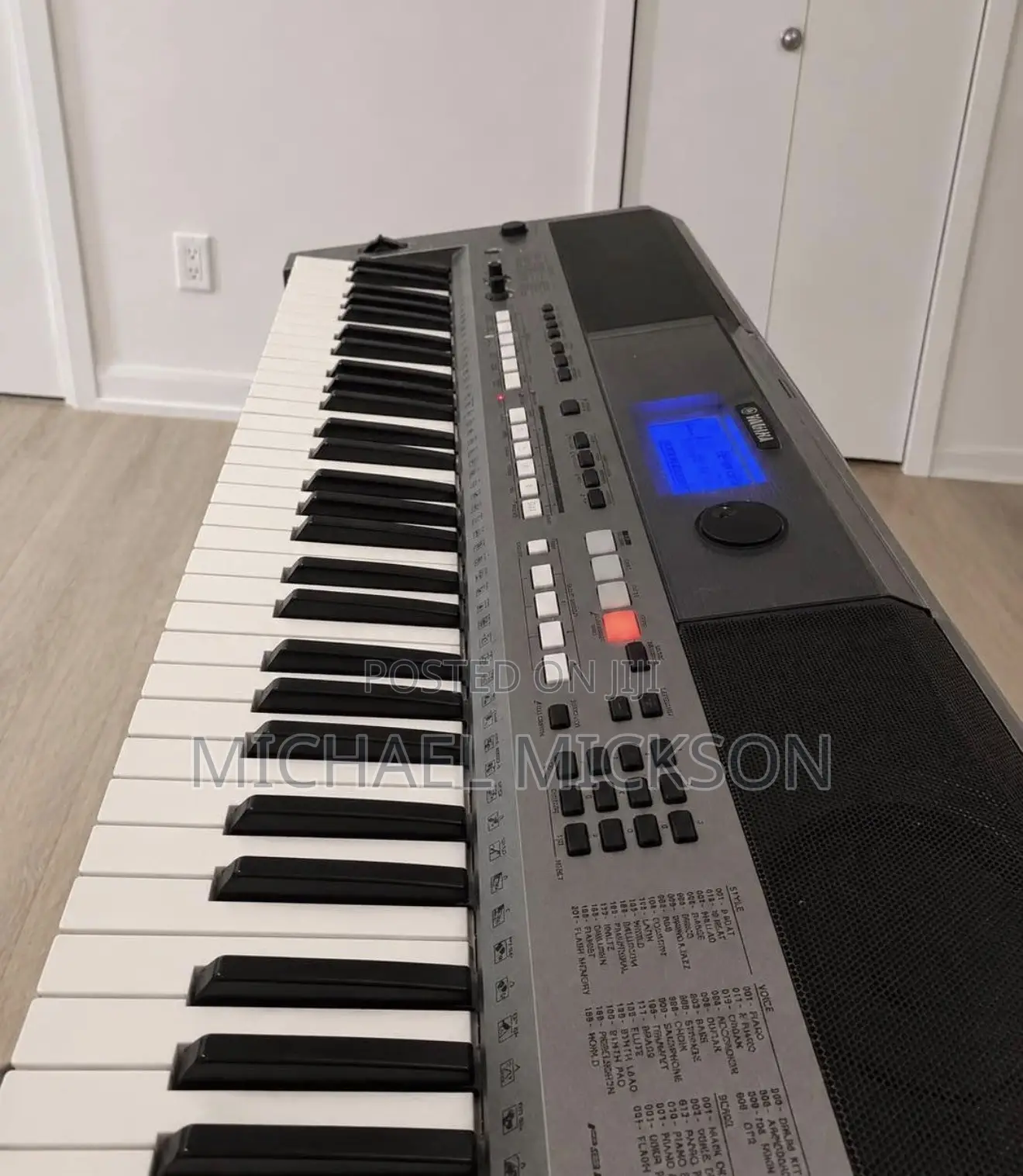 Yamaha PSR-E443