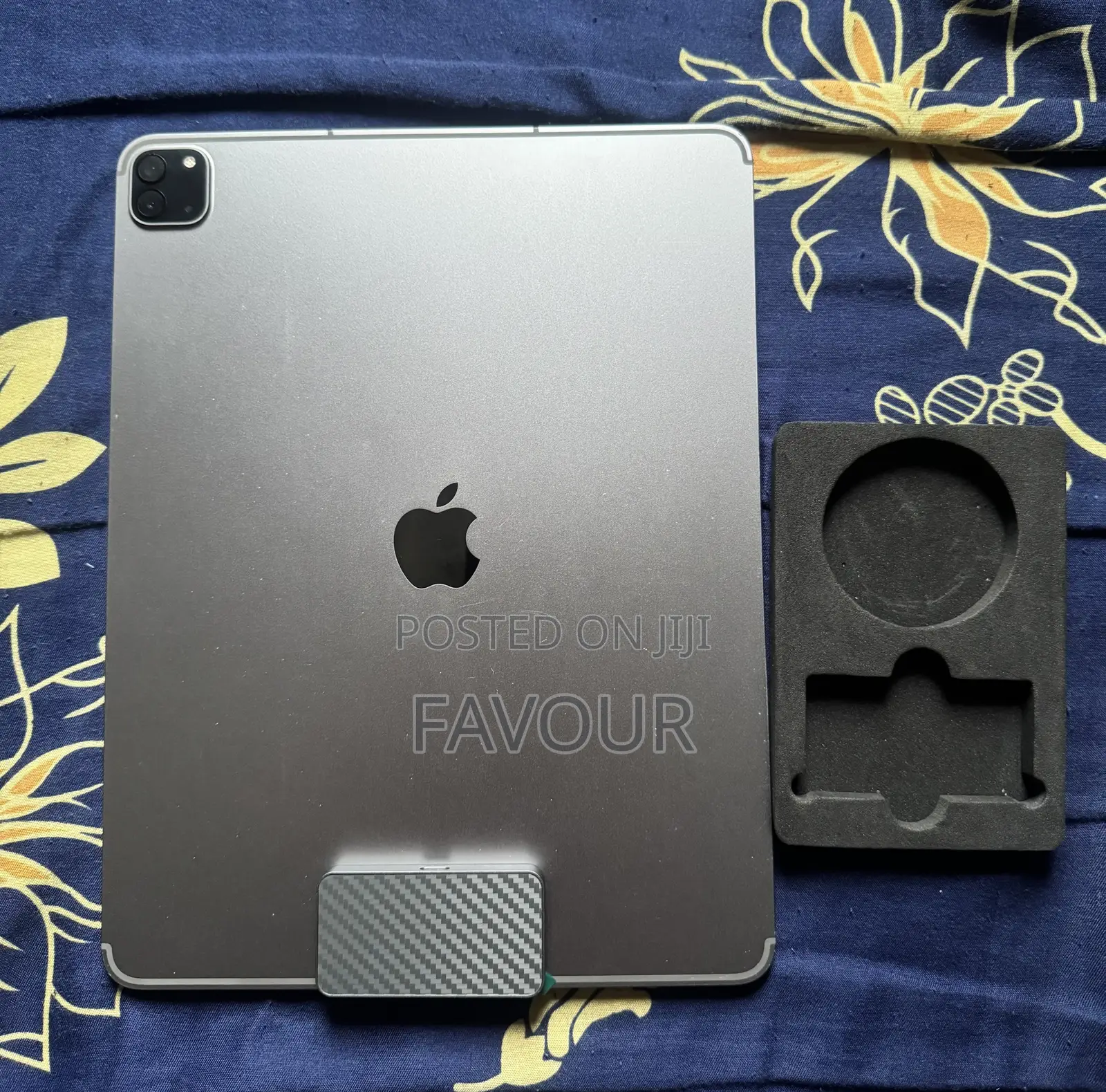 Apple iPad Pro (2022) 128 GB Silver