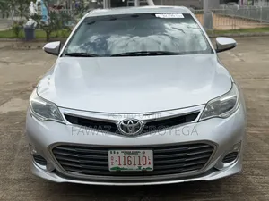 Toyota Avalon 2013
