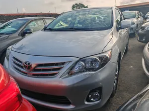 Toyota Corolla 2013 Silver