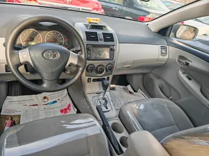 Toyota Corolla 2013 Silver