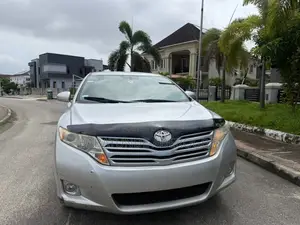 Toyota Venza LE 2012 Silver