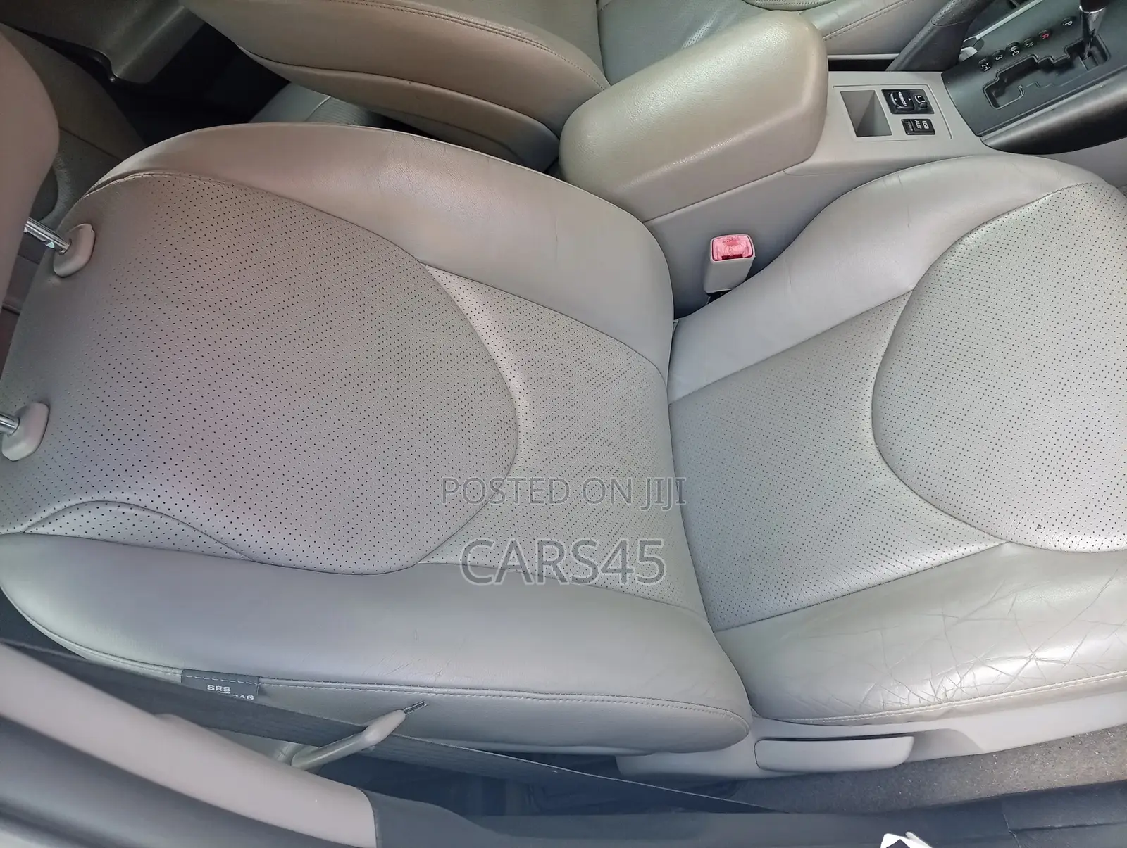 Toyota RAV4 2012 Silver