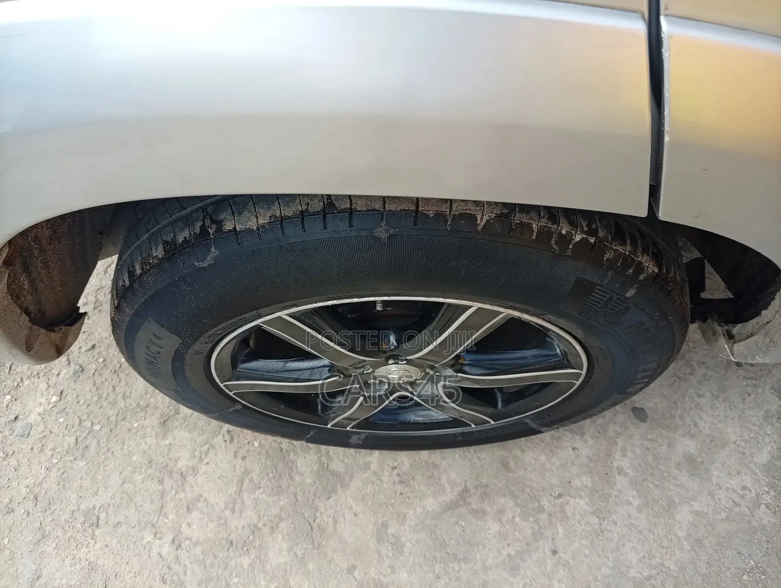 Toyota RAV4 2012 Silver