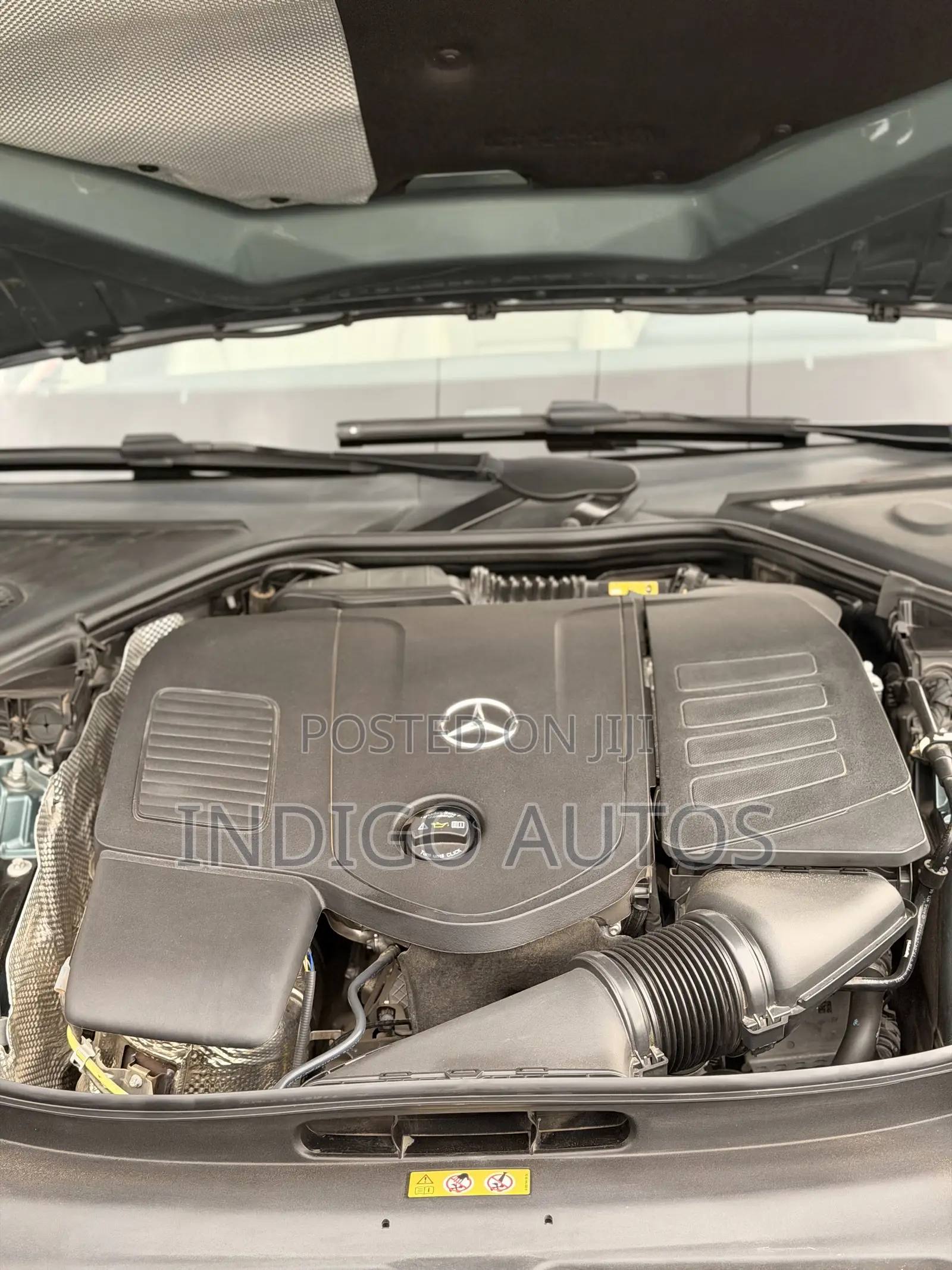 Mercedes-Benz E350 2024 Green
