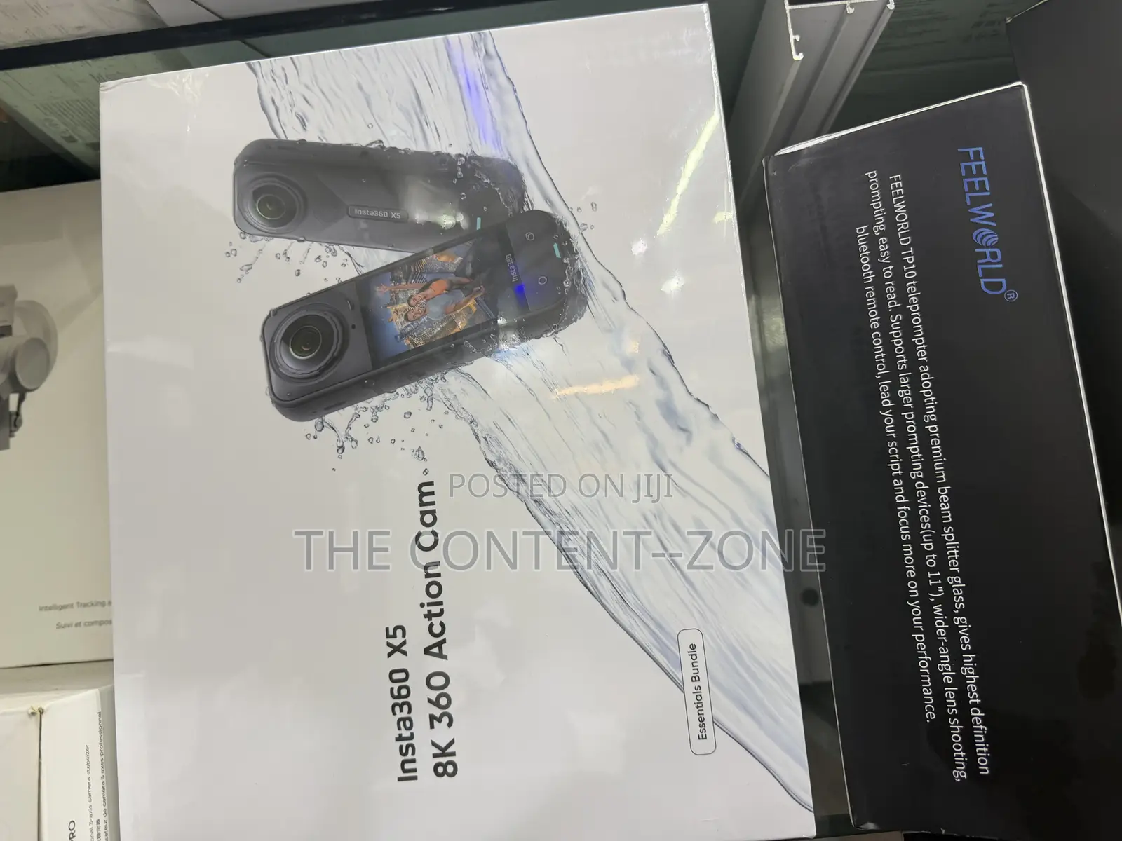 INSTA360 X5 360 Action Cam Essential Bundle