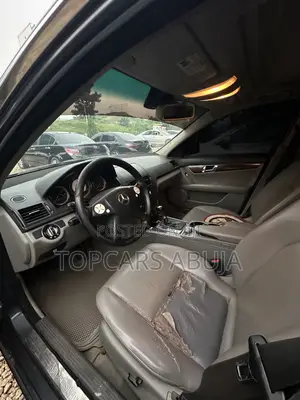 Mercedes-Benz C300 2009 Gray